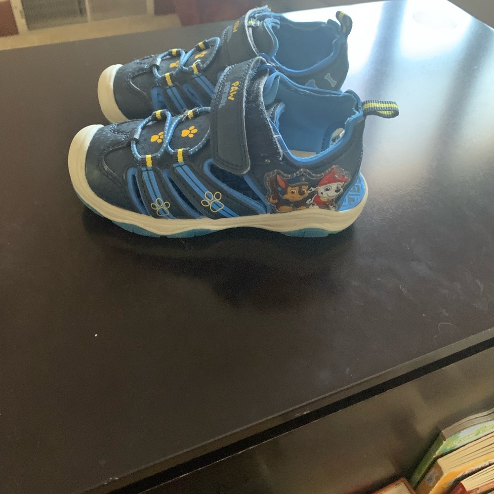 Sandals - Picture 4 of 6